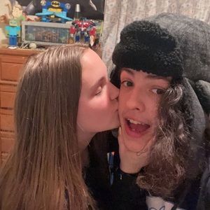 Meet your Posher, Amythyst